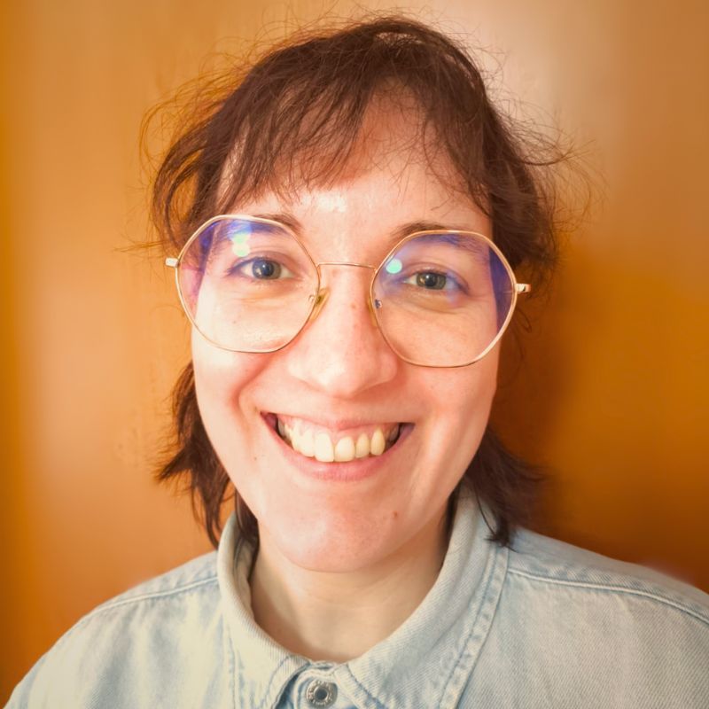 Patricia, Graphic Designer Specialist
